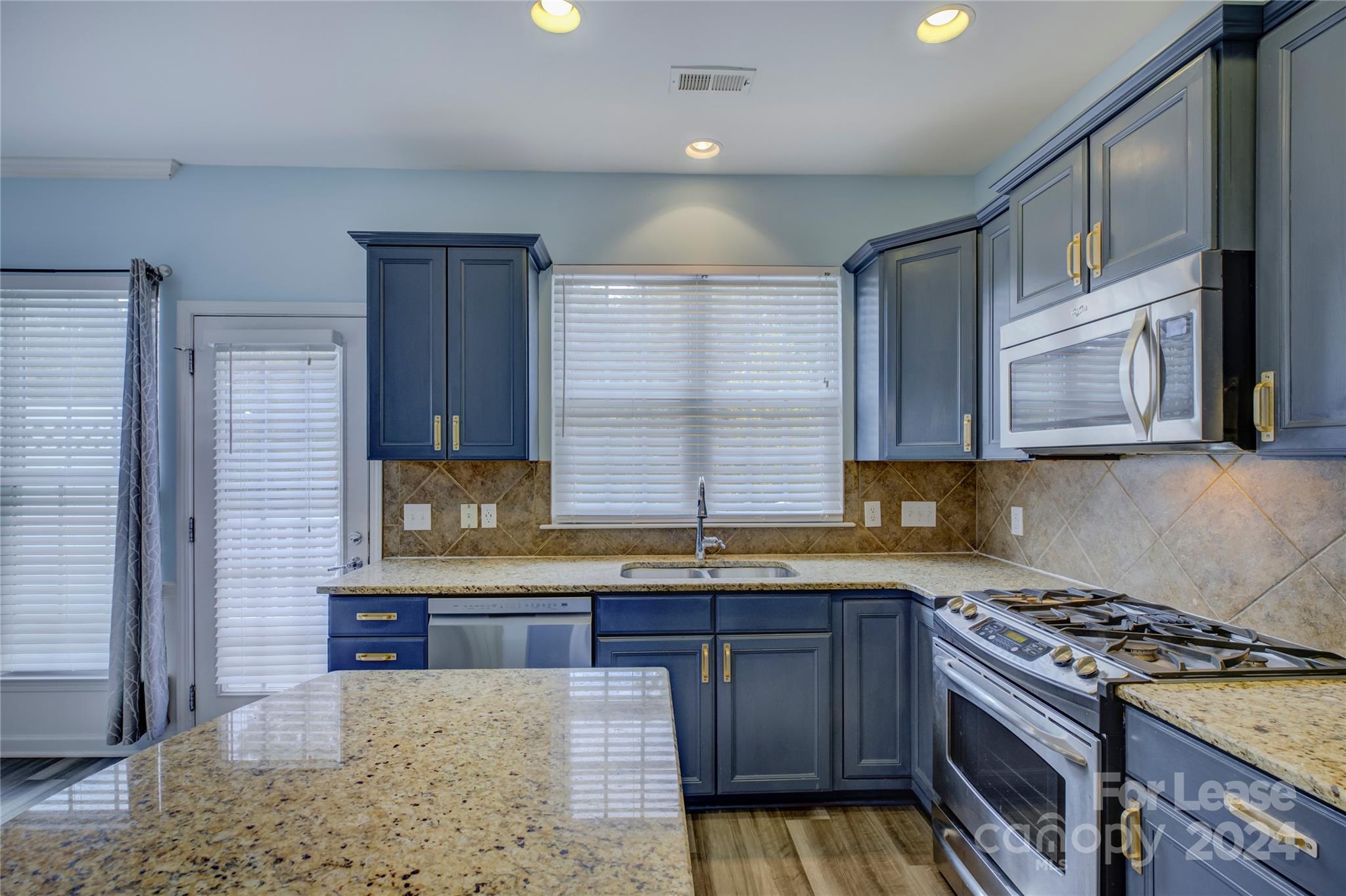 Baxter Village - Residential Lease