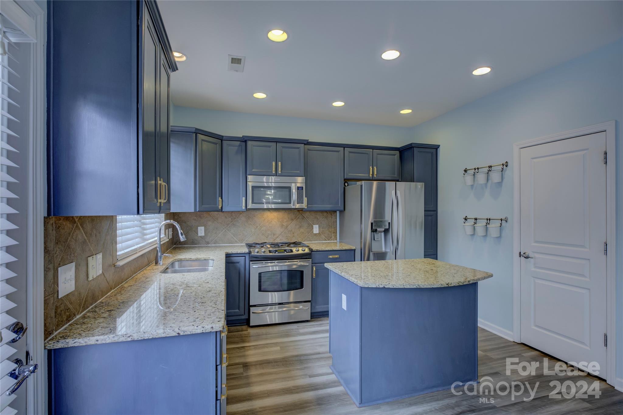 Baxter Village - Residential Lease