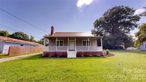 Photo of 2106 Statesville Highway, Mooresville, NC 28115 (MLS # 4416635)
