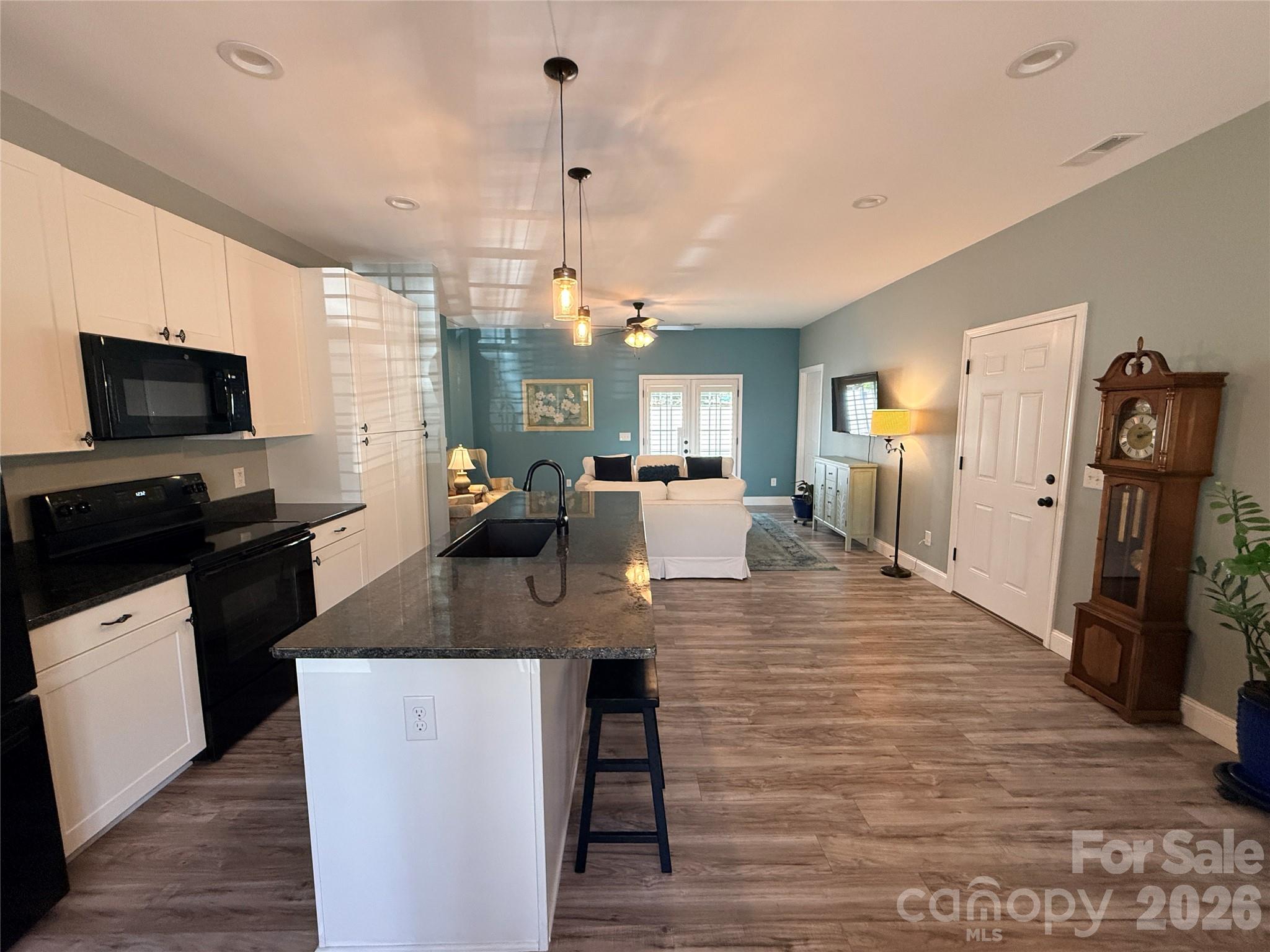 The Oaks at Hunters Ridge - Residential