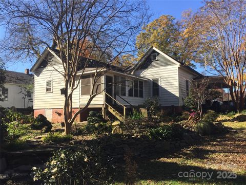 4311 Commonwealth Avenue Charlotte NC 28205