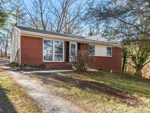 Photo of 51 West Chapel Road, Asheville, NC 28803 (MLS # 4338770)