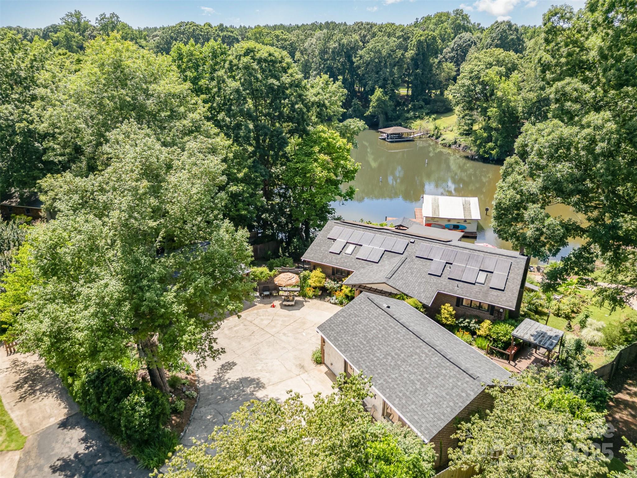 Browns Cove - Residential