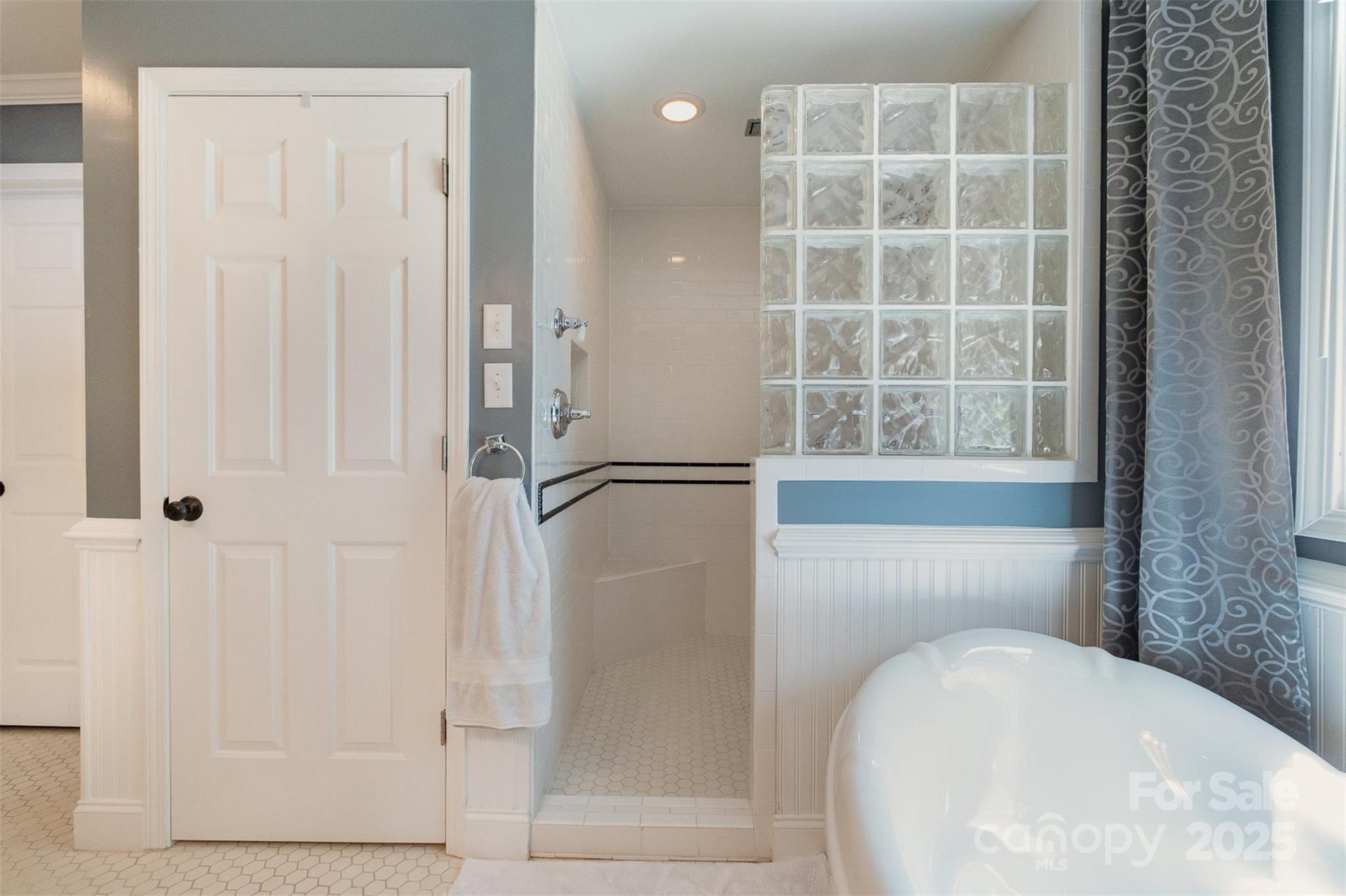 Browns Cove - Residential