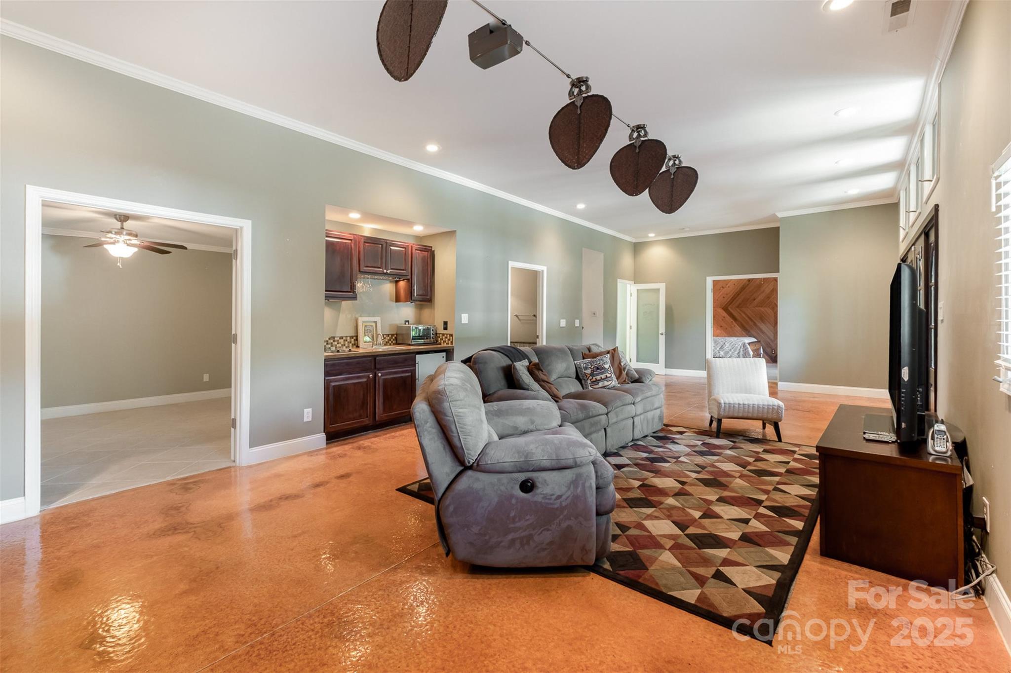 Browns Cove - Residential