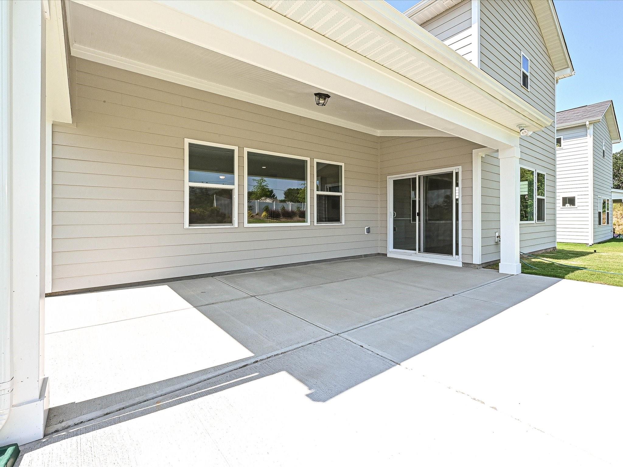 2046 Sabra Street CWO0006