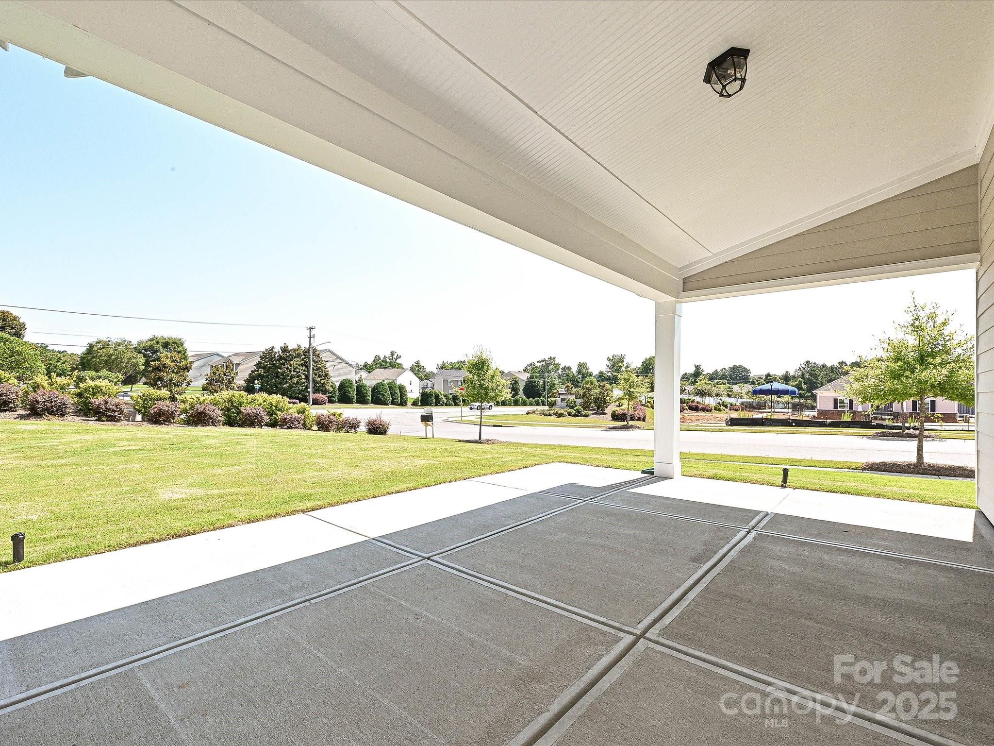 2046 Sabra Street CWO0006