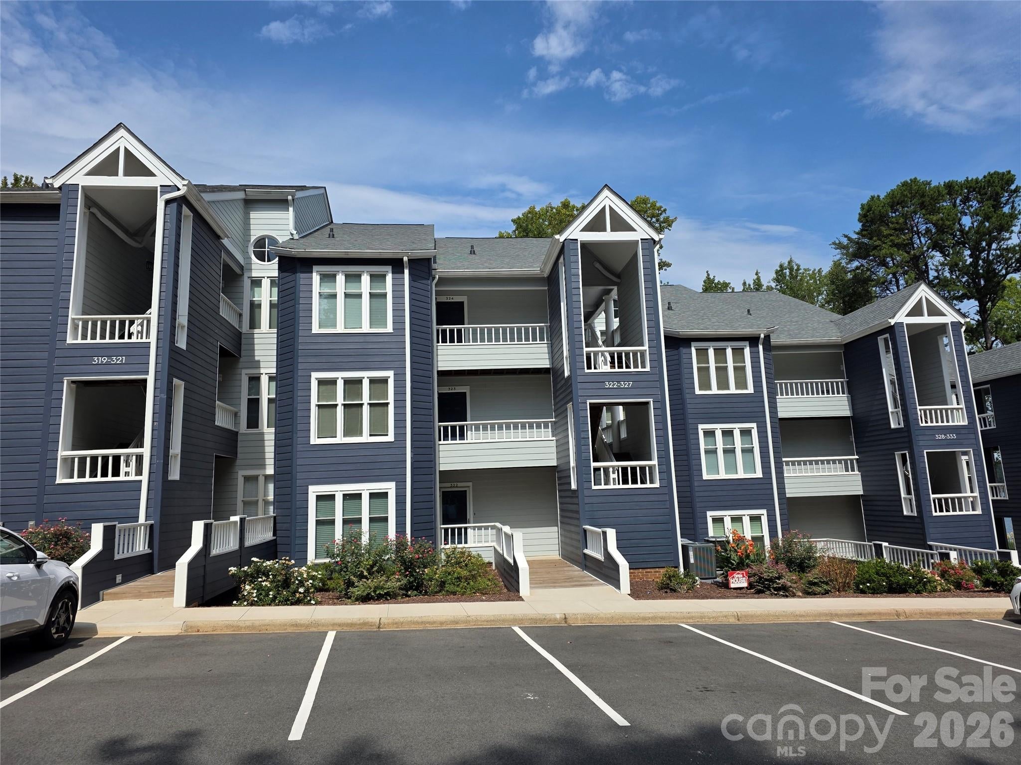 323 Northwest Drive