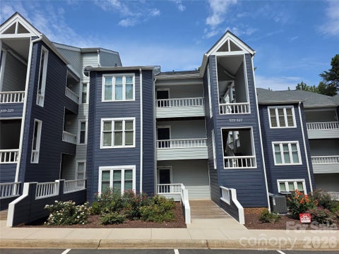 Photo of 323 Northwest Drive, Davidson, NC 28036 (MLS # 4426389)