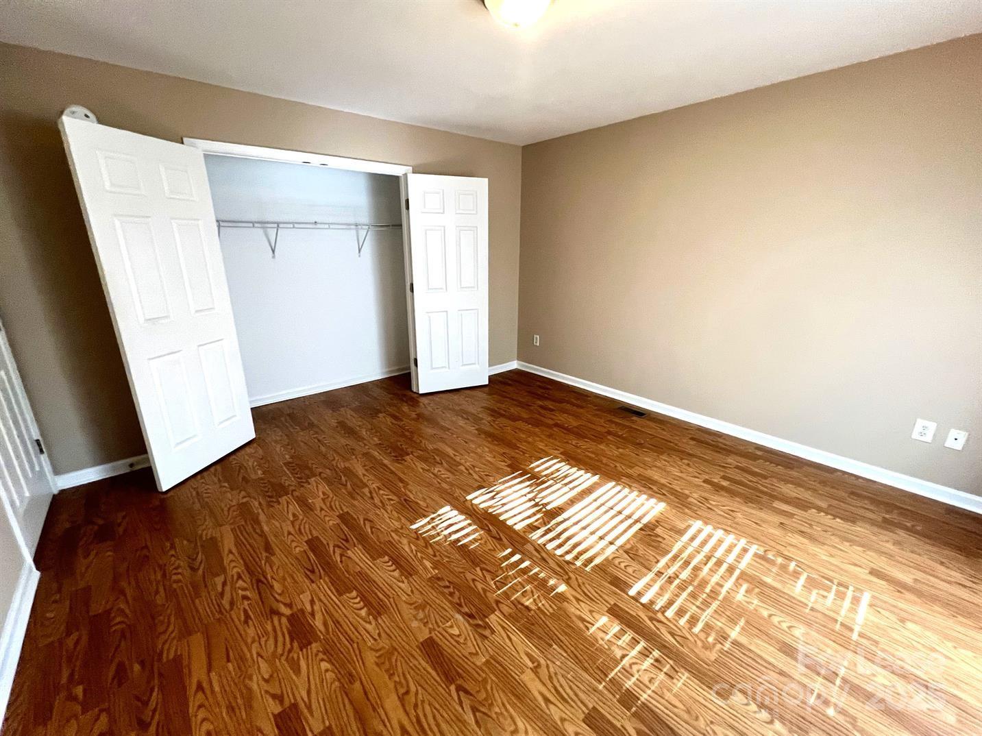 Elliott Acres - Residential Lease