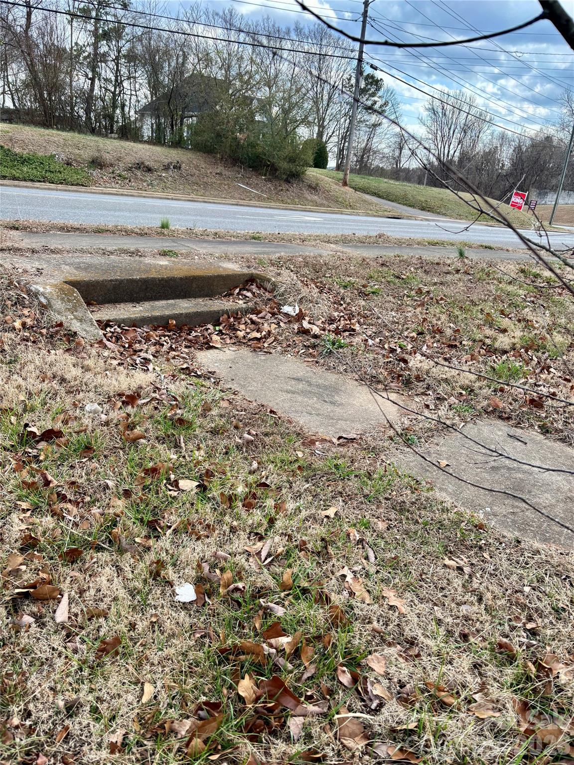 vacant lot 817 N Piedmont Avenue