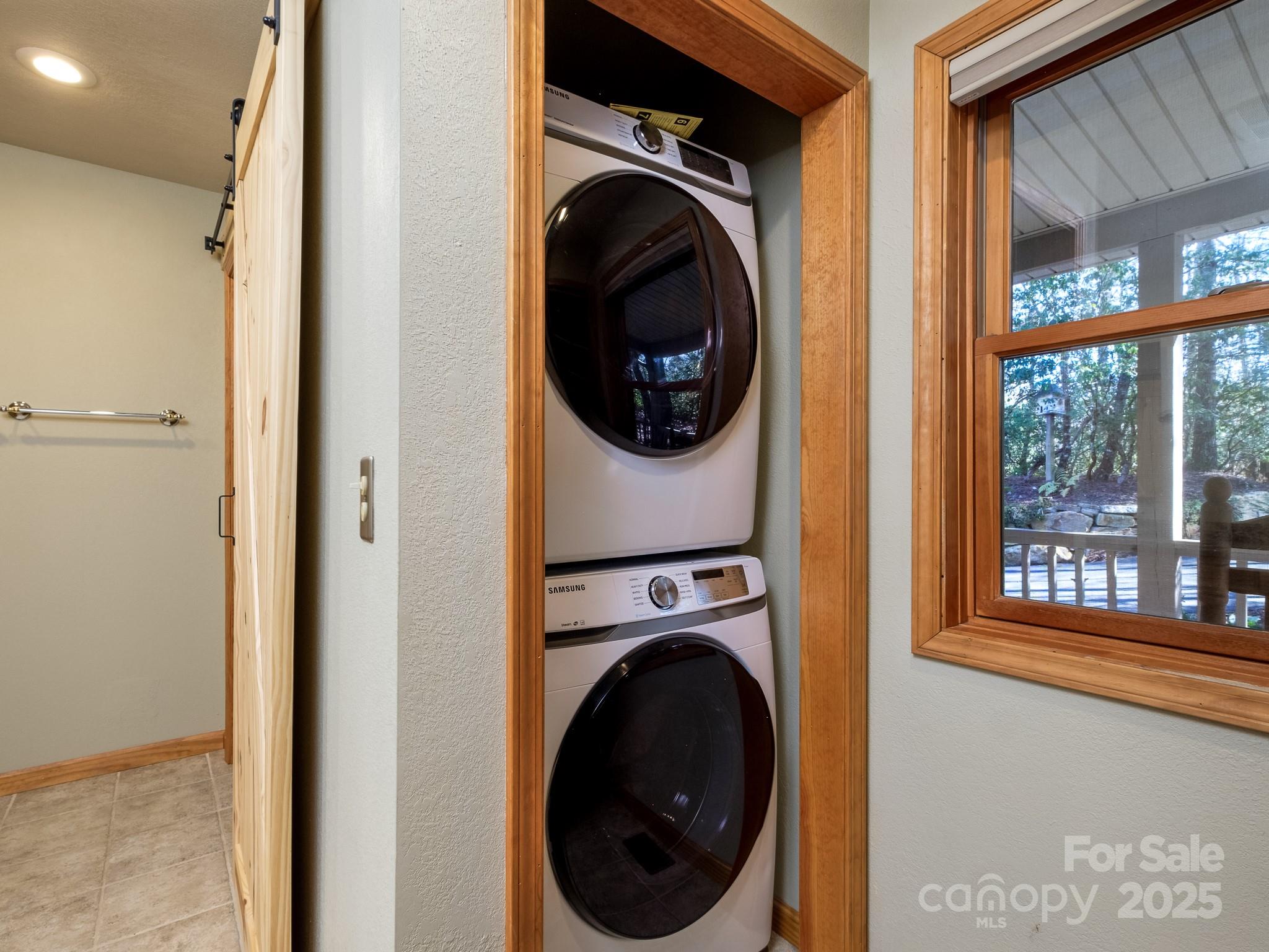 Connestee Falls - Residential