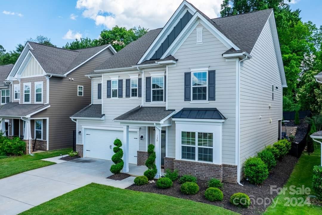 Photo 1 of 43 — 139 W Morehouse Avenue, Mooresville, NC 28117