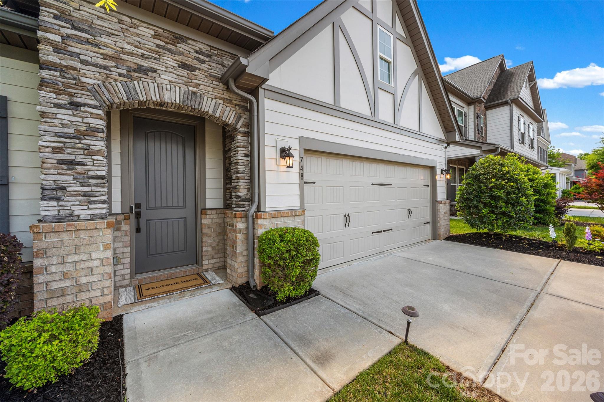 748 Garrett Green Way