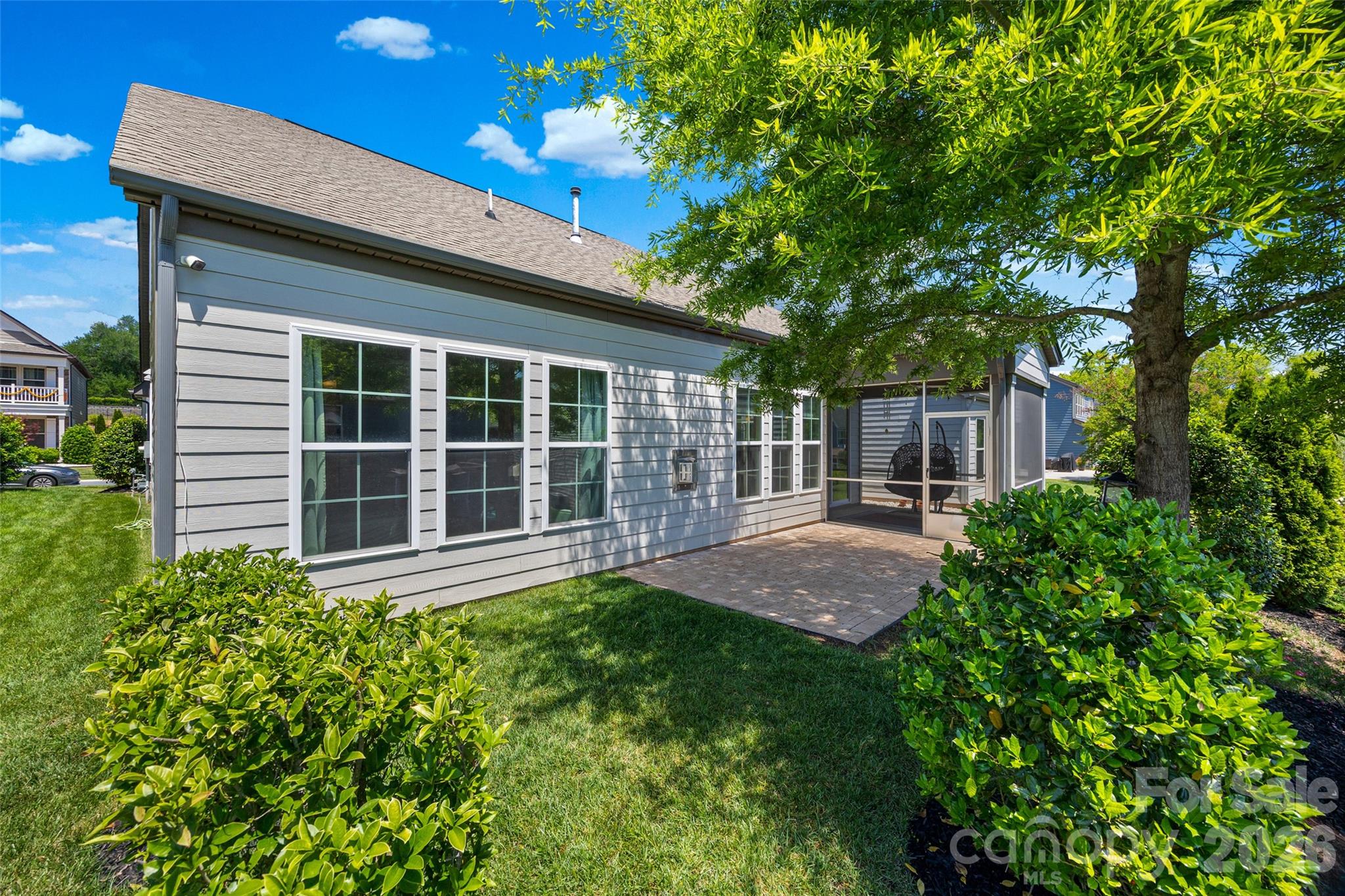 Oakland Pointe - Residential