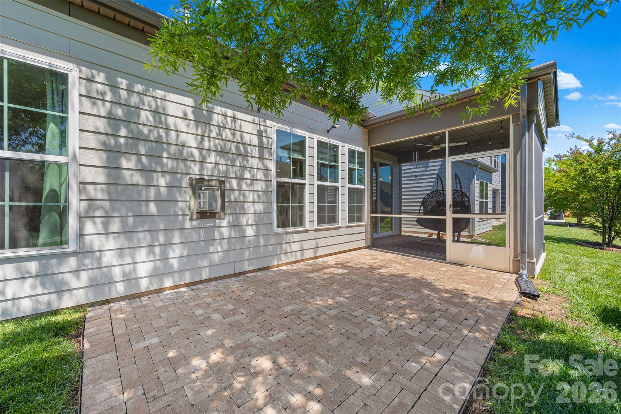 Oakland Pointe - Residential