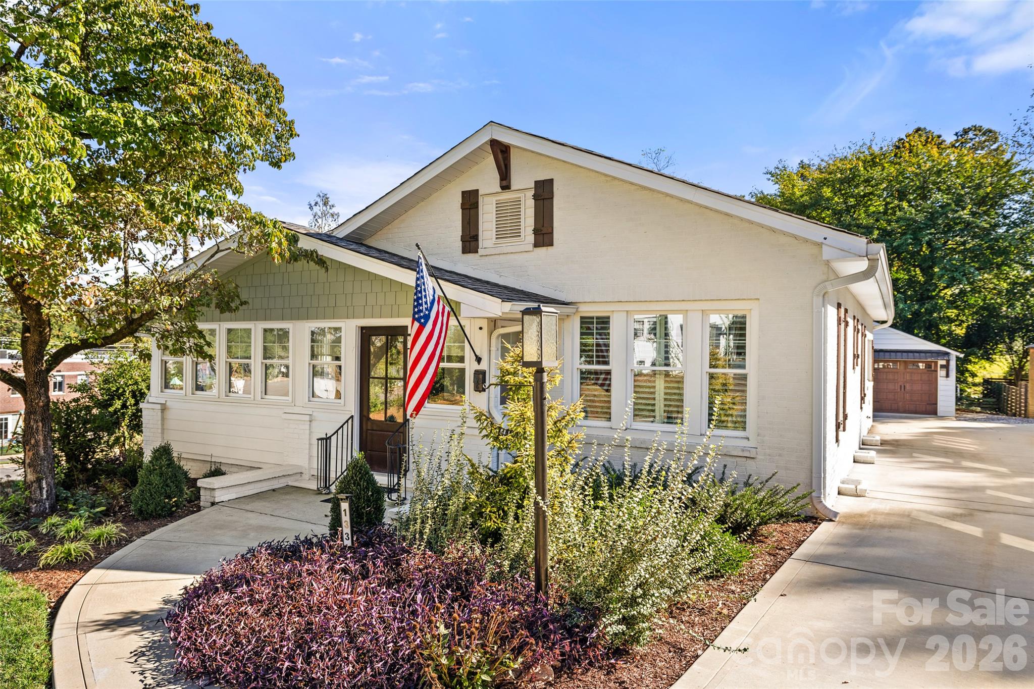 133 W Glendale Avenue