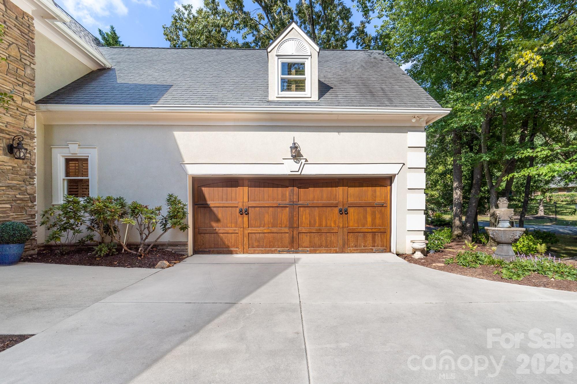 21300 Blakely Shores Drive