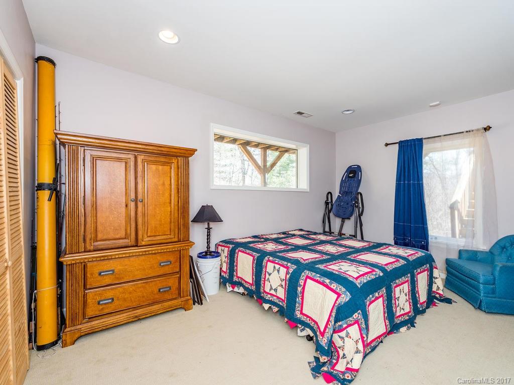 Alexander Crest - Residential