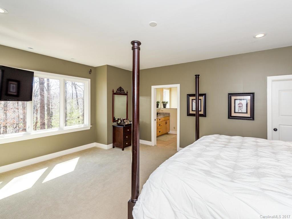 Alexander Crest - Residential