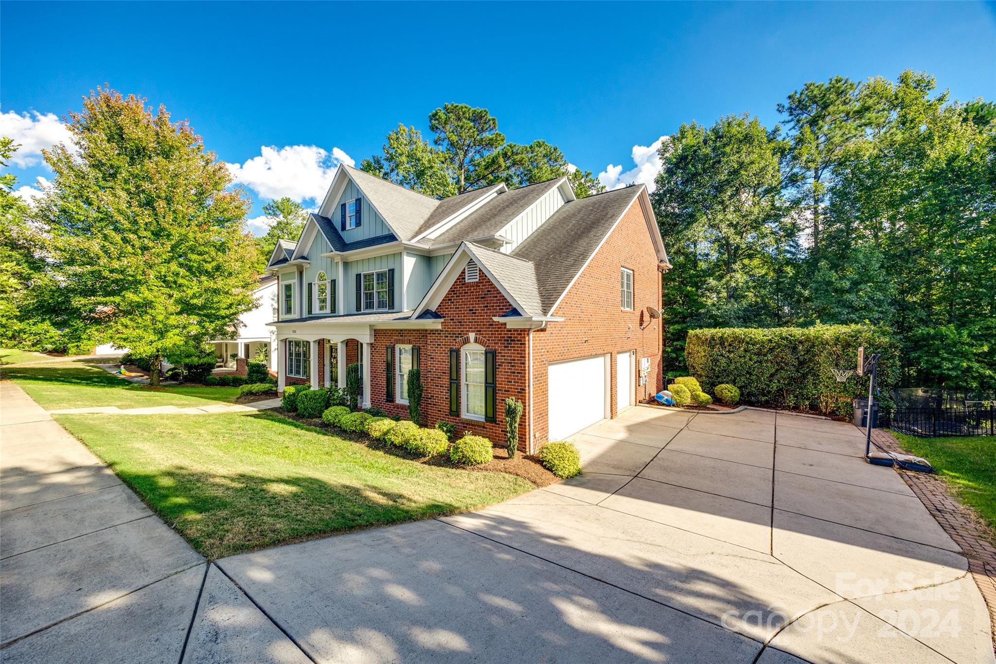 Lake Shore - Residential