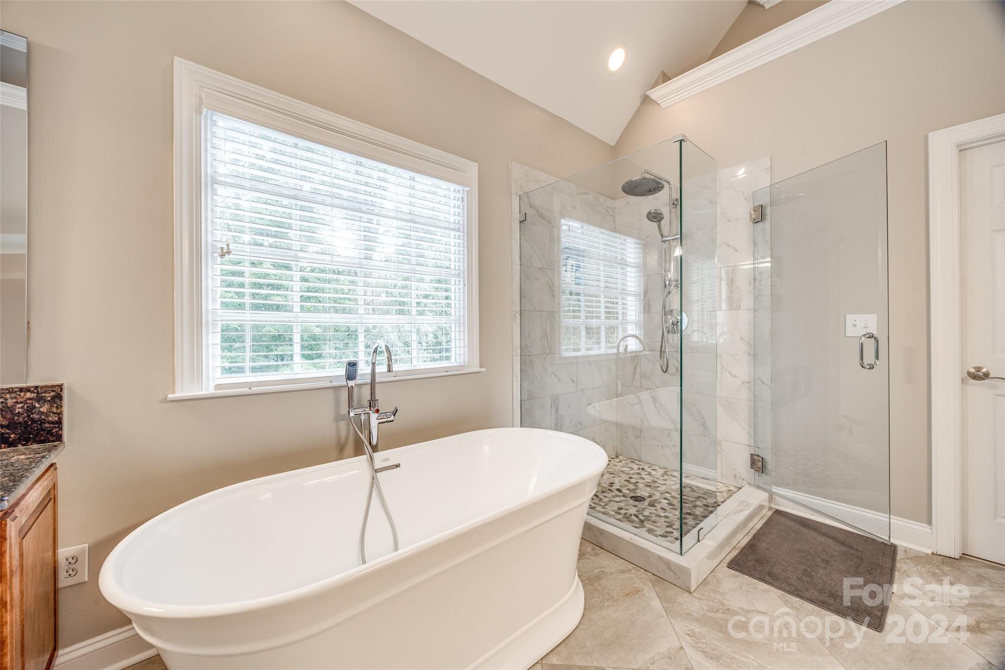 Lake Shore - Residential