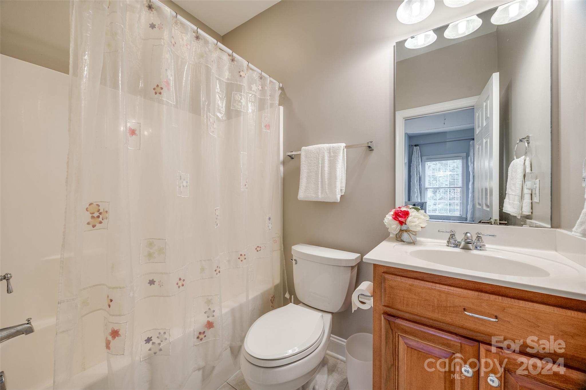 Lake Shore - Residential