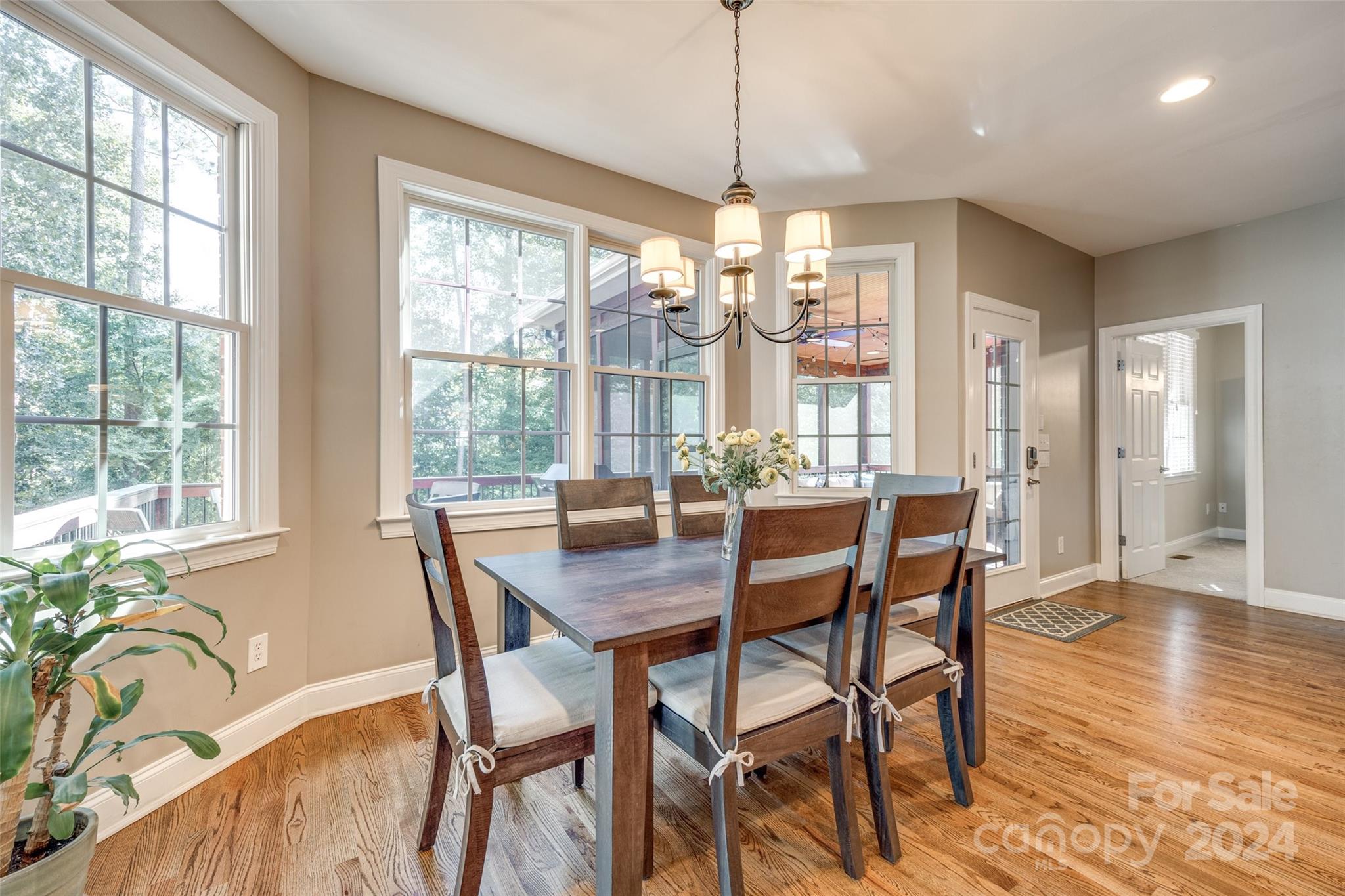 Lake Shore - Residential