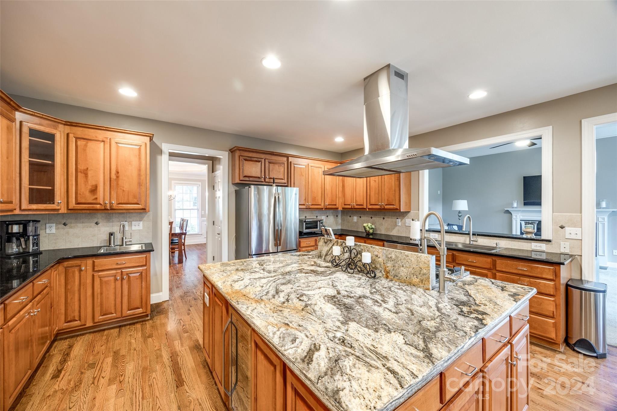 Lake Shore - Residential