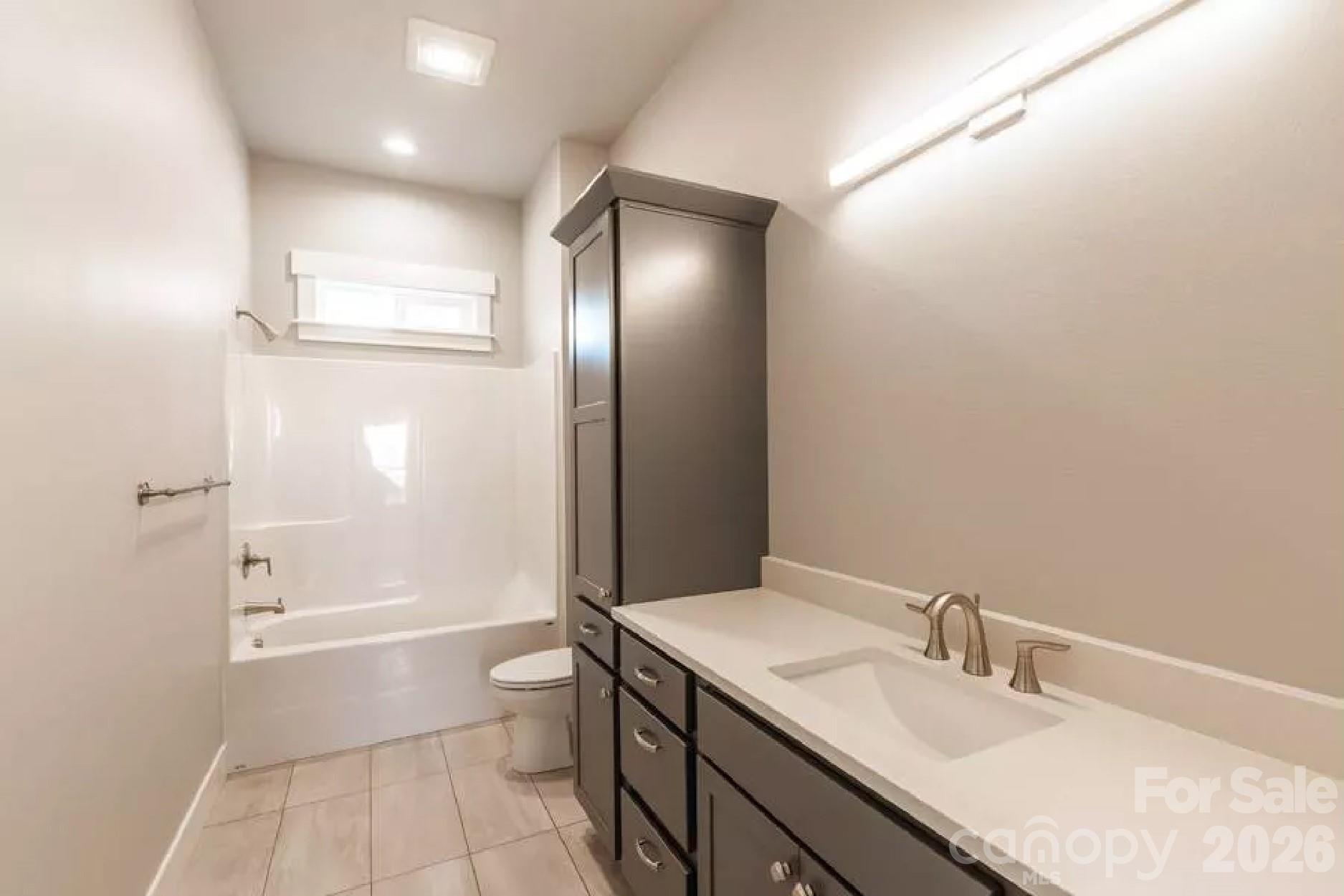 Waterfront Harbor - Residential