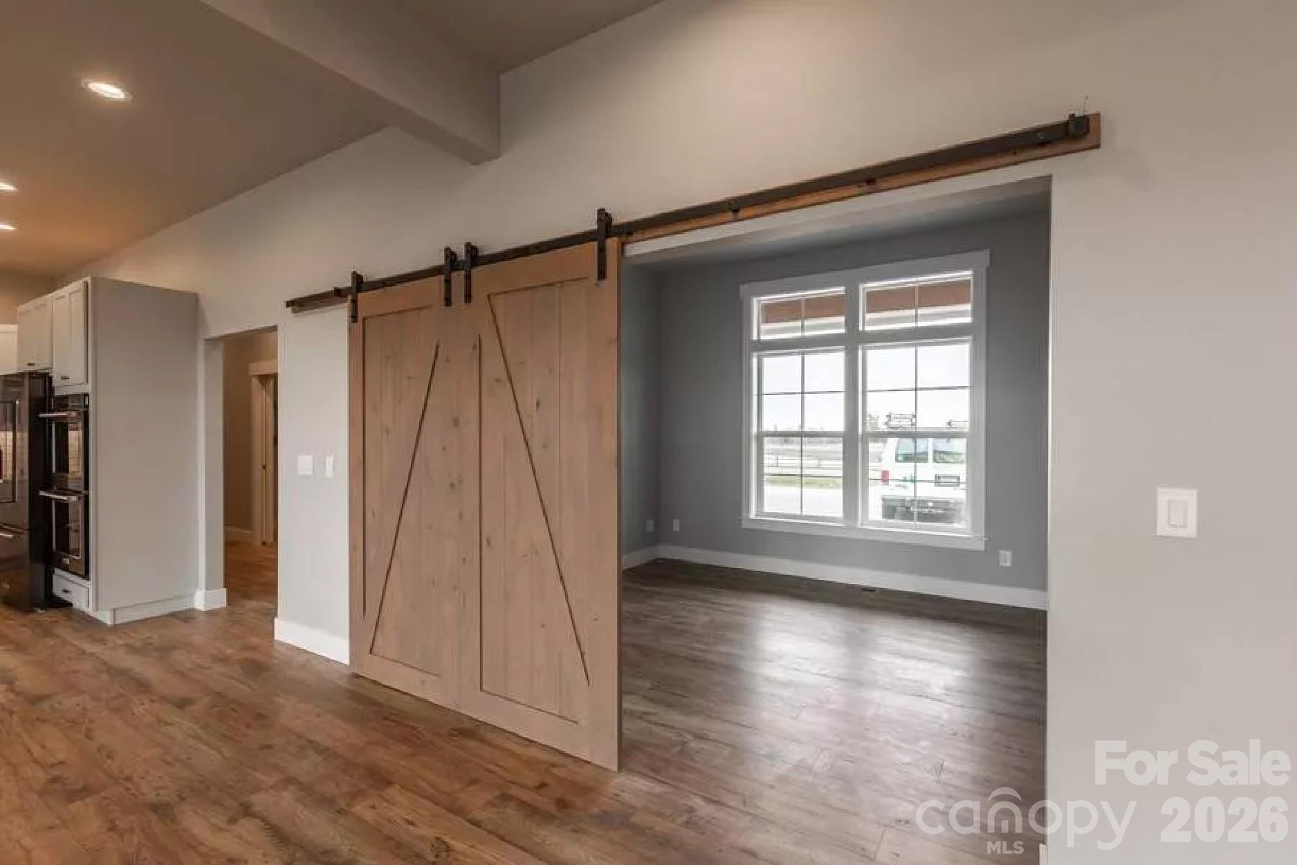 Waterfront Harbor - Residential