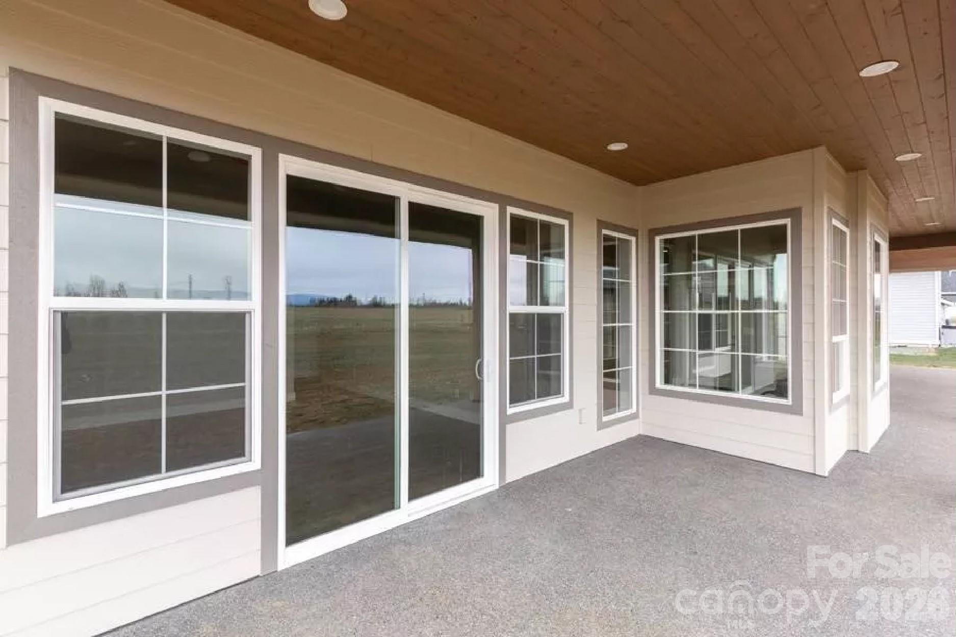 Waterfront Harbor - Residential