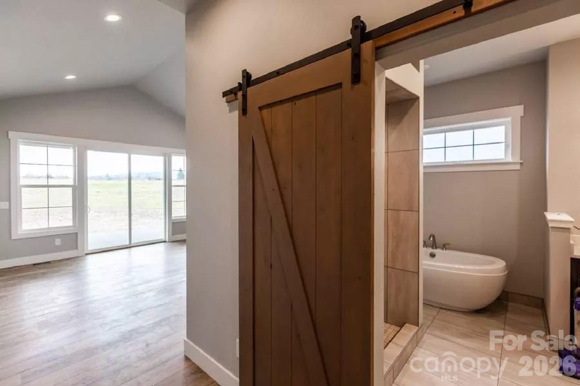 Waterfront Harbor - Residential