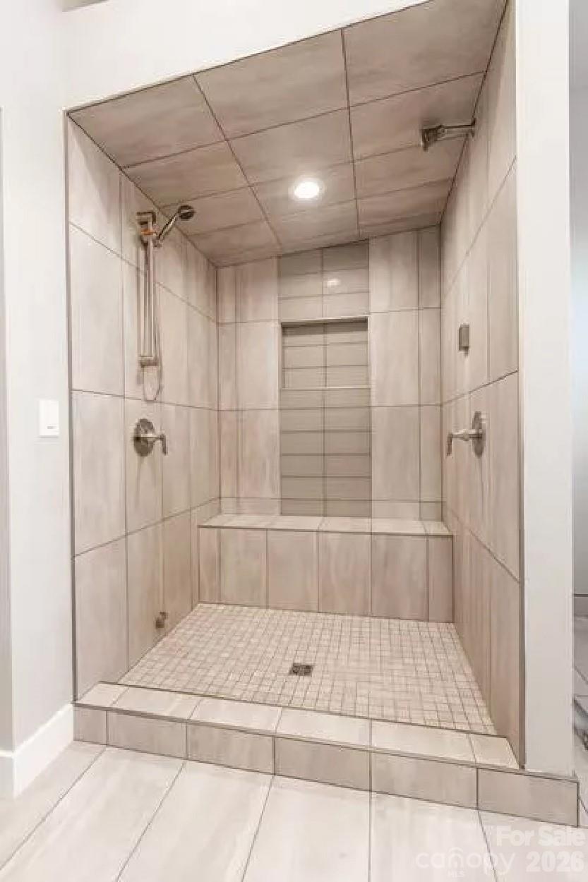 Waterfront Harbor - Residential