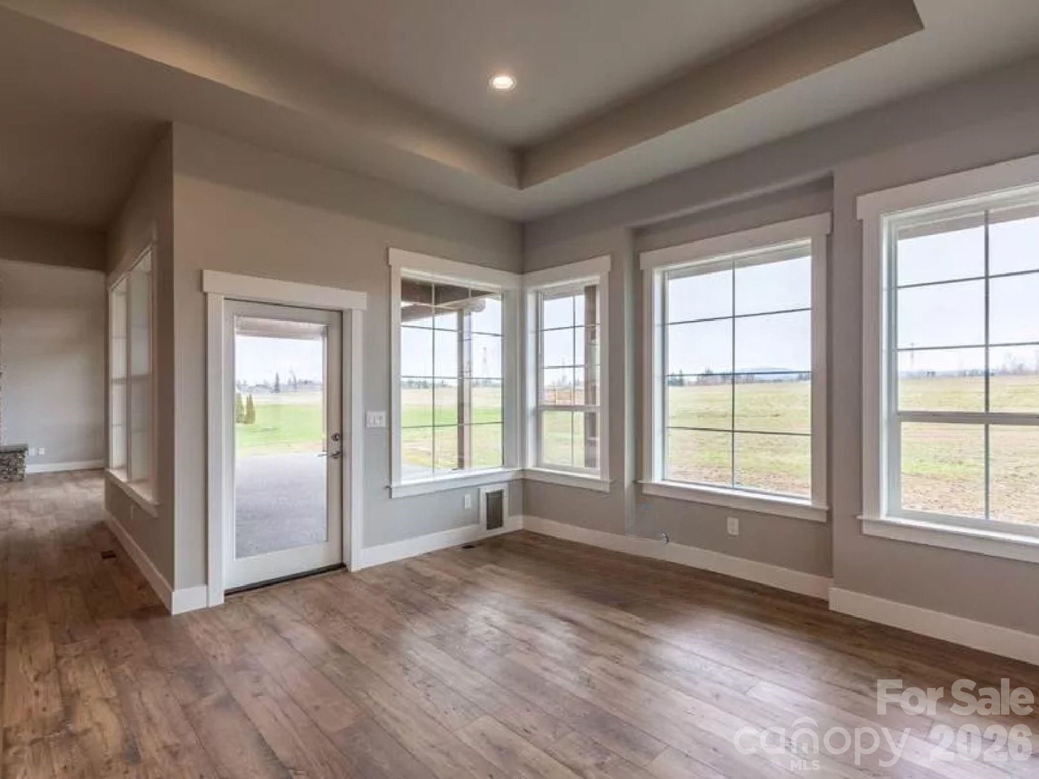 Waterfront Harbor - Residential