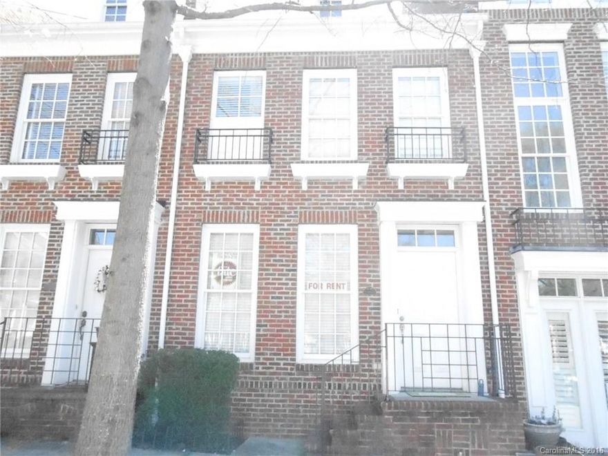 Awesome 2 bedroom townhouse. Newer carpet, paint, and flooring on main  Kitchen with cherry cabinets and black appliances.  Gas fireplace in living room.  Private court yard.  Oversized  1 car garage.  Walking distance to pool and Harvey's restaurant.