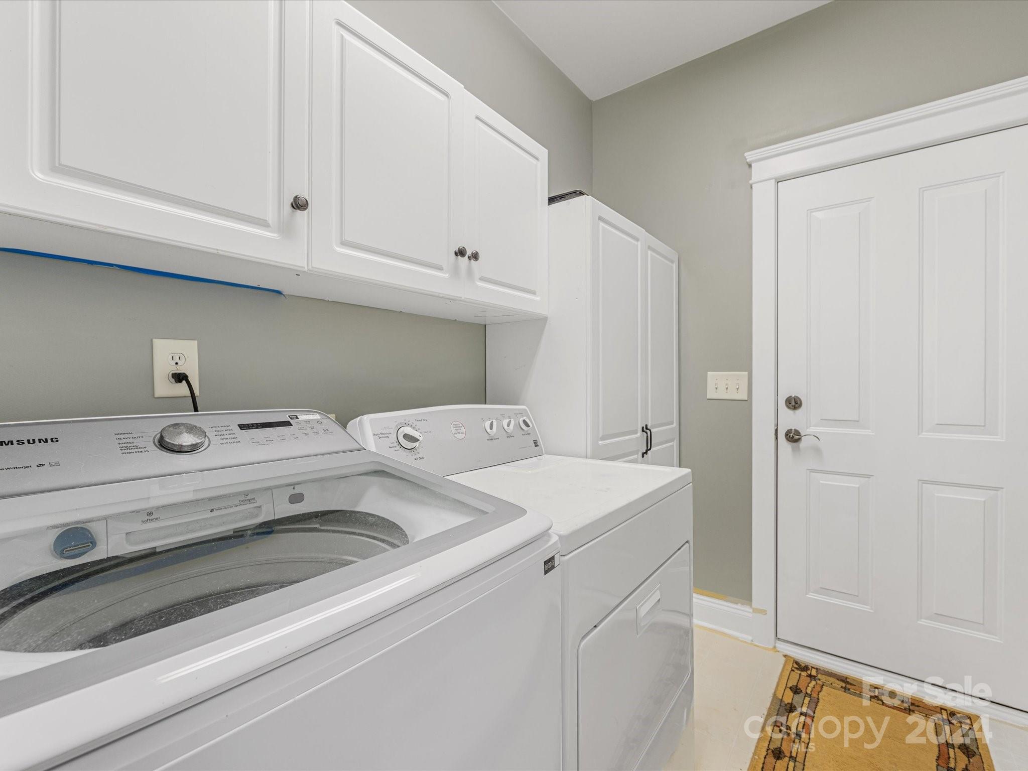 Hunters Run - Residential