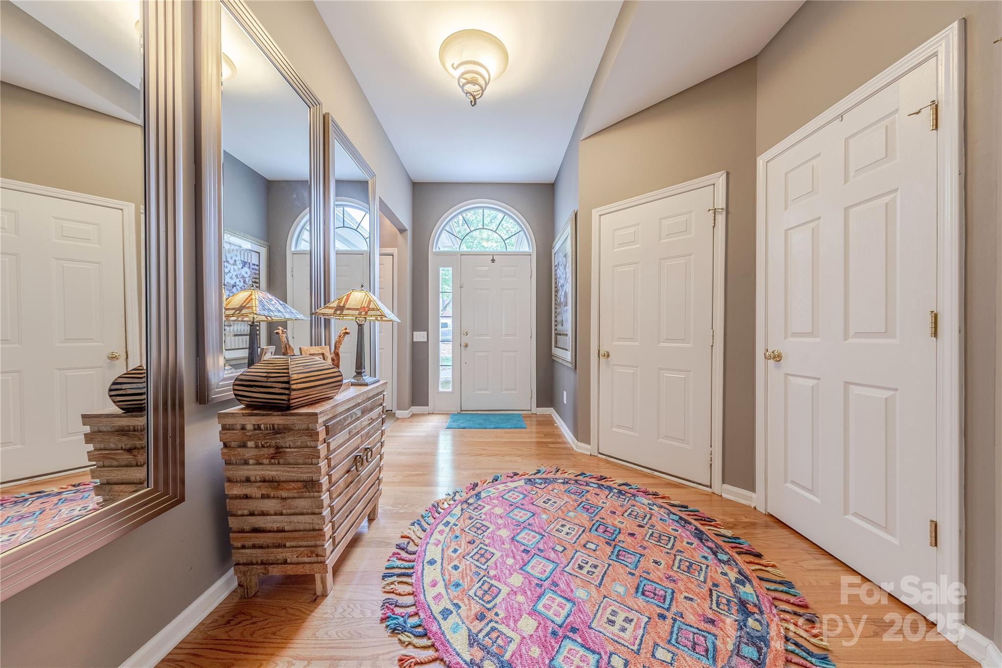 901 Clearbrook Road