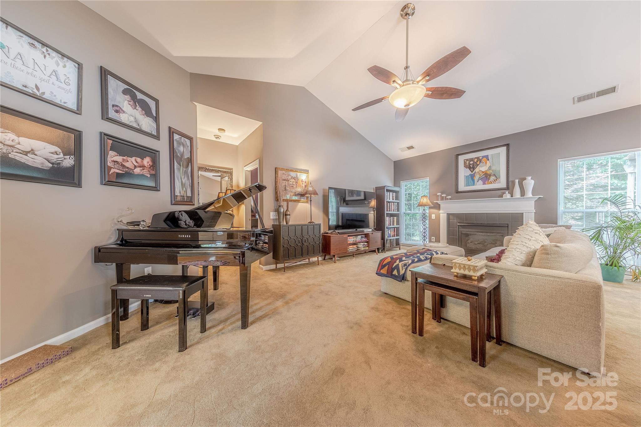 901 Clearbrook Road