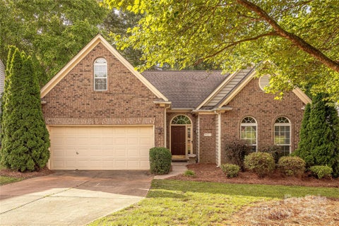 Photo for 901 Clearbrook Road