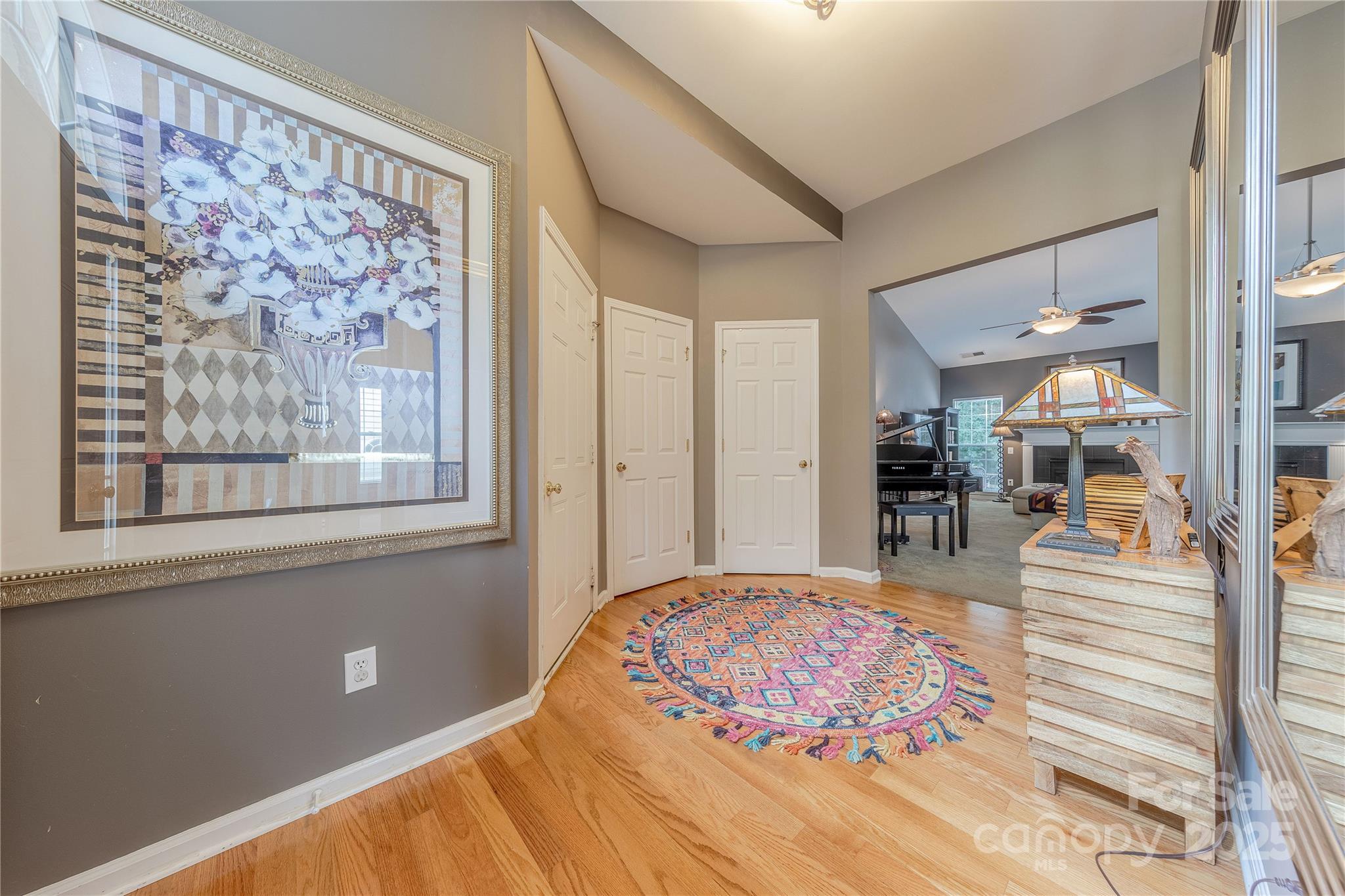 901 Clearbrook Road