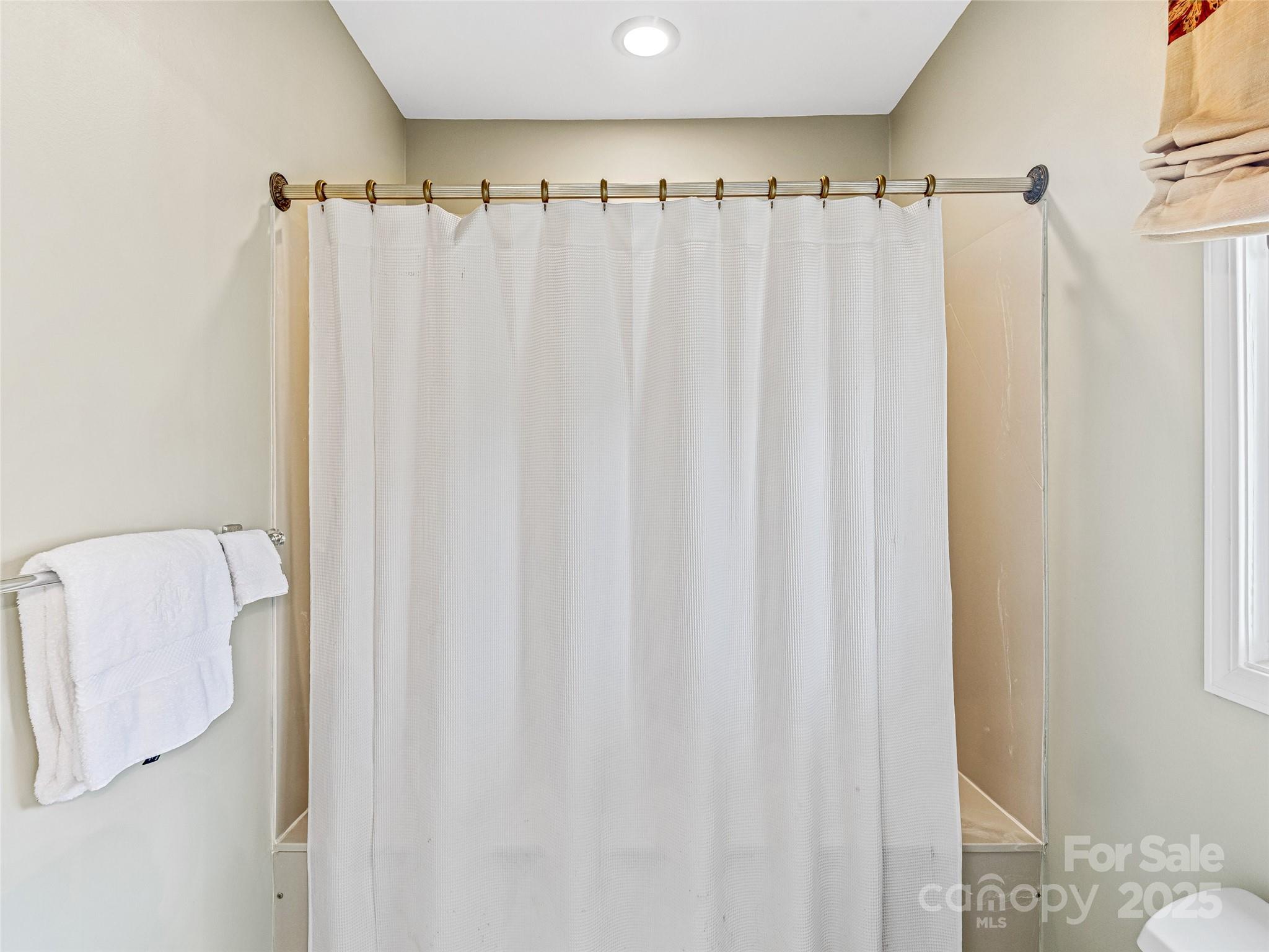 Lake Toxaway Estates - Residential