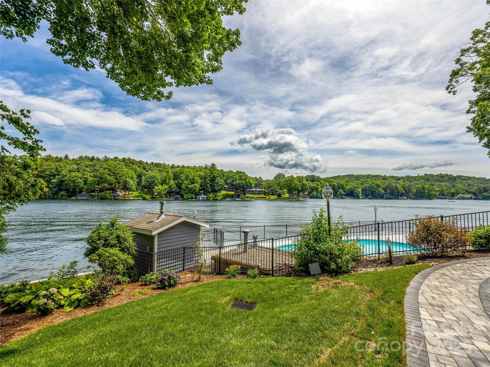 Lake Toxaway Estates - Residential