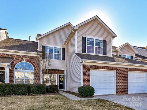 A home in Pineville