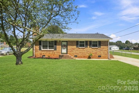 Photo of 411 E Tennessee Avenue, Bessemer City, NC 28016 (MLS # 4416494)
