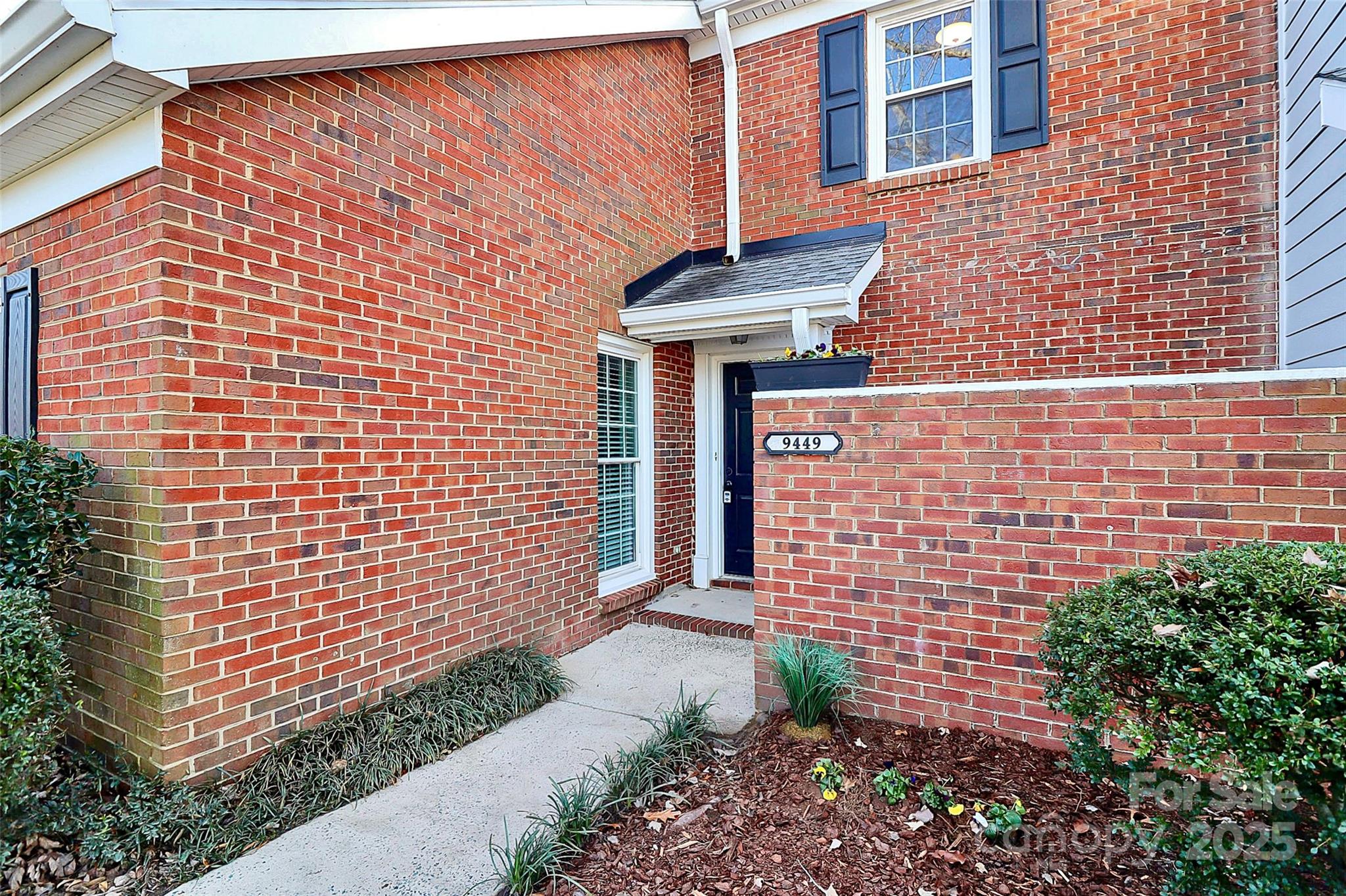 9449 Kings Falls Drive