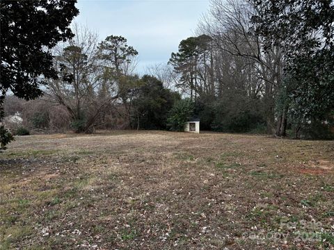 1843 Slater Road 98 & P/O 99 Charlotte NC 28216