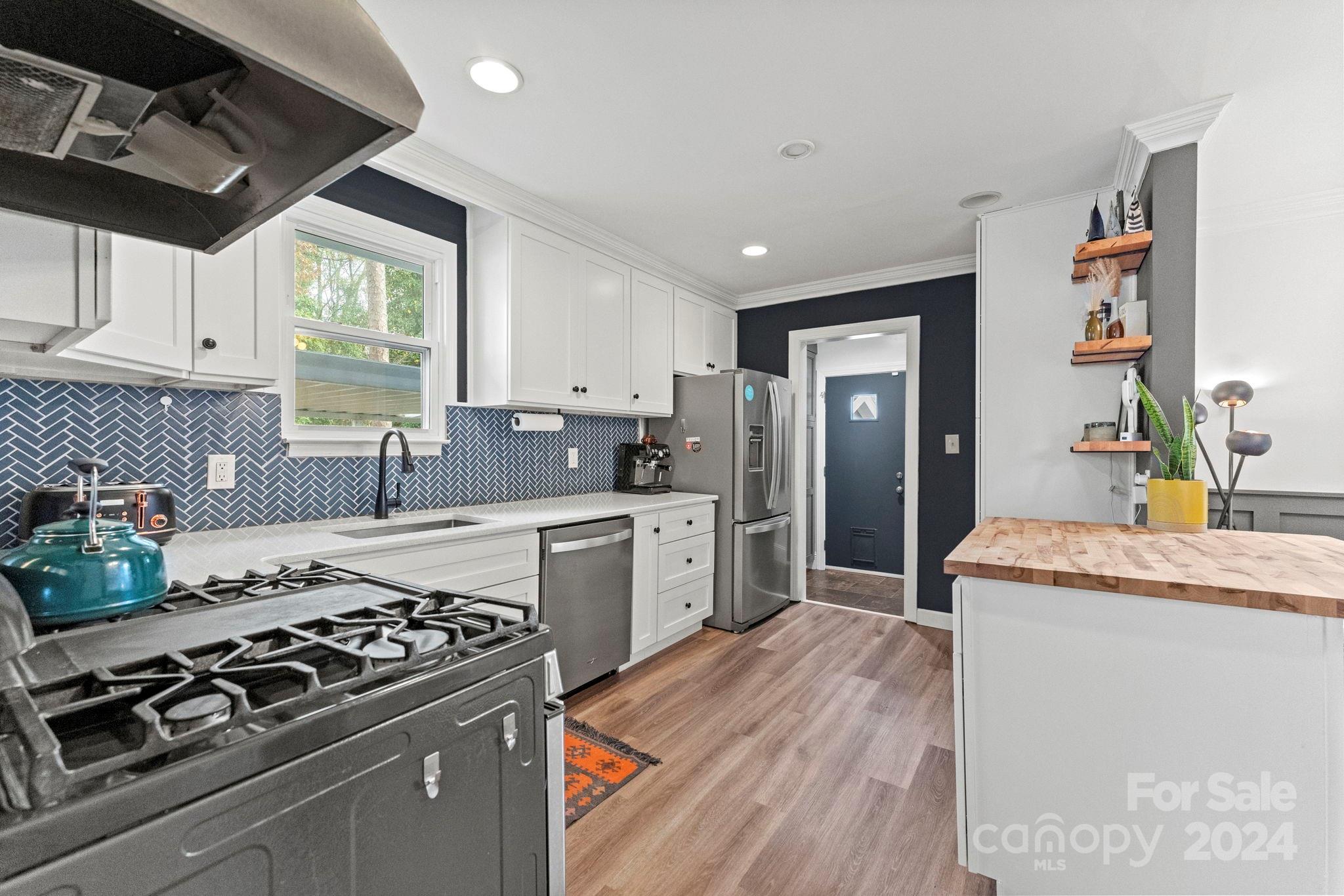 Merry Oaks - Residential