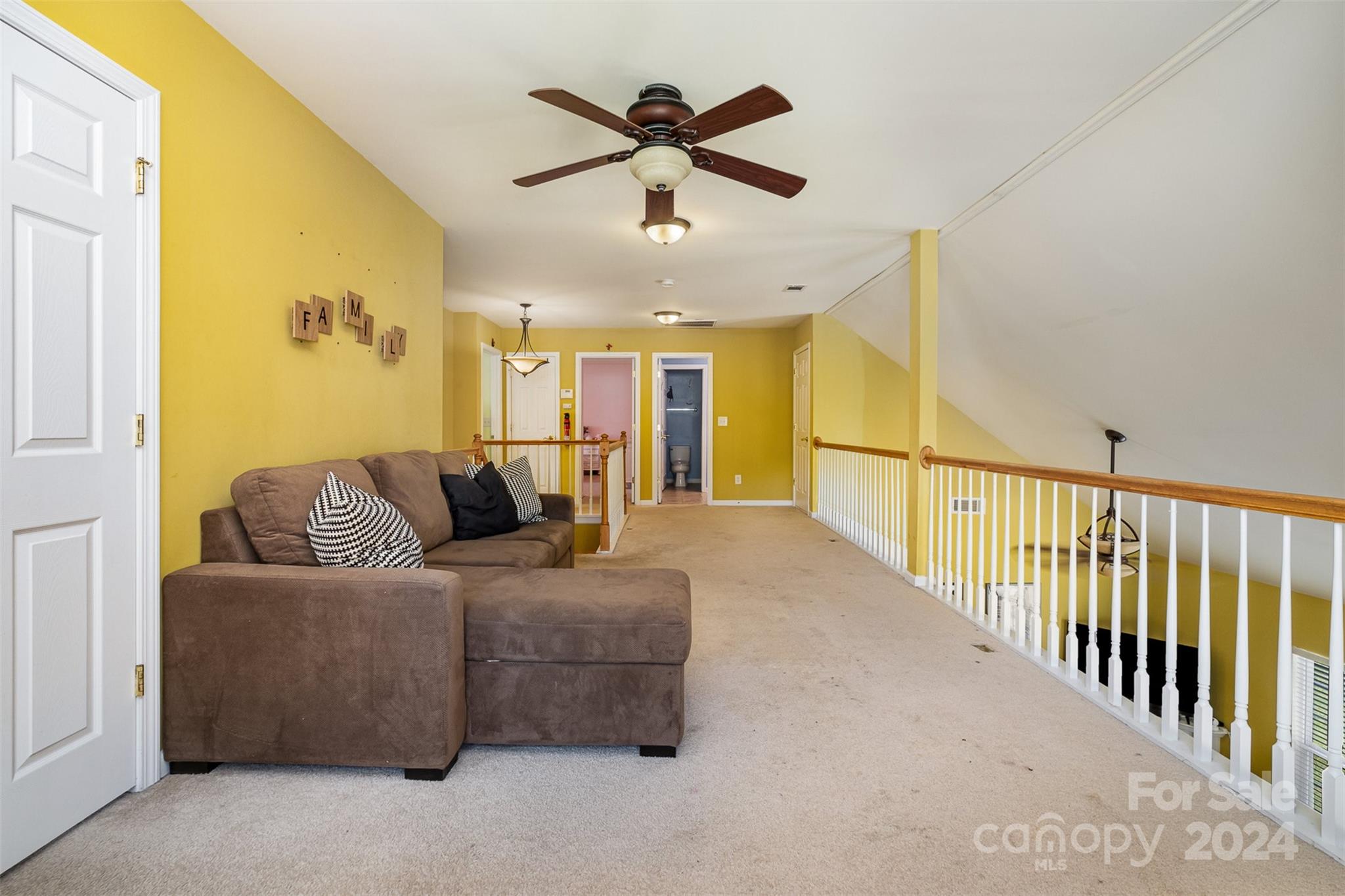 Old Stone Crossing - Residential