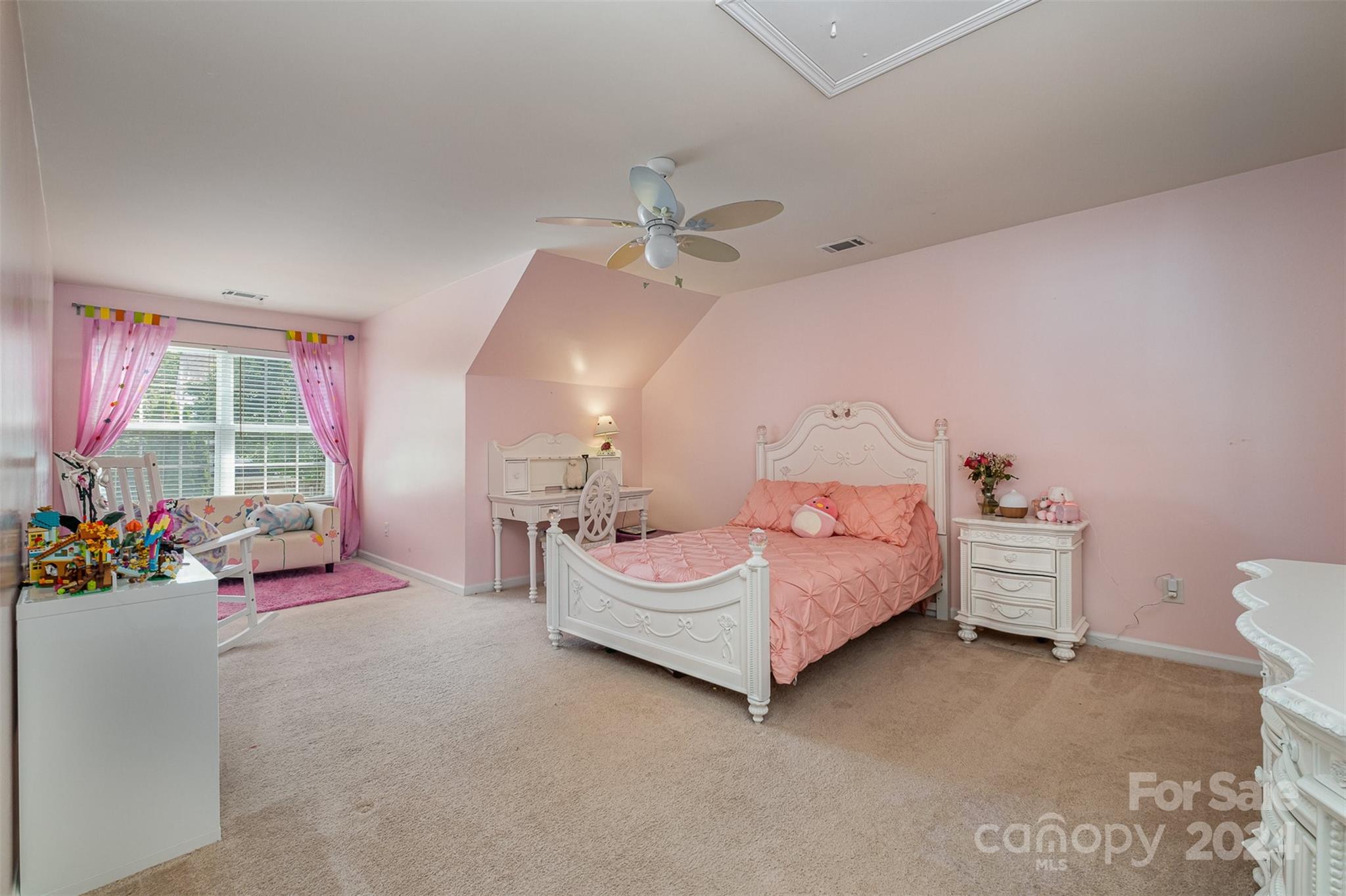 Old Stone Crossing - Residential